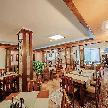 Oak & Relax Hotel 3*